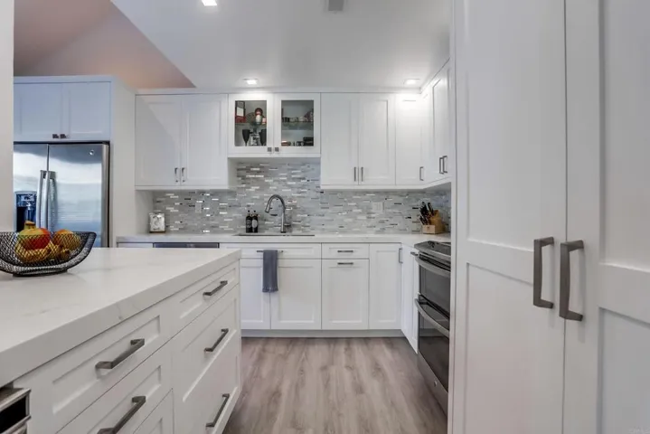 546 Via De La Valle E, Solana Beach, California 92075