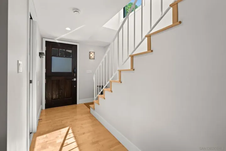 909 Olive Ave, Coronado, California 92118 — photo 4