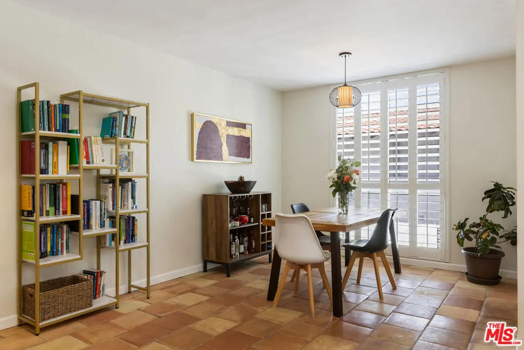 5625 Windsor Way 207, Culver City, California 90230 — photo 4
