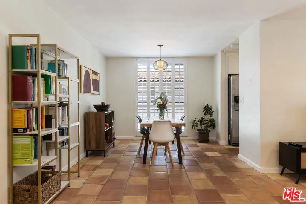5625 Windsor Way 207, Culver City, California 90230 — photo 5