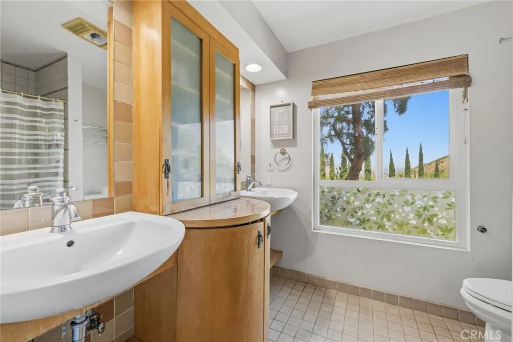 Bathroom #2