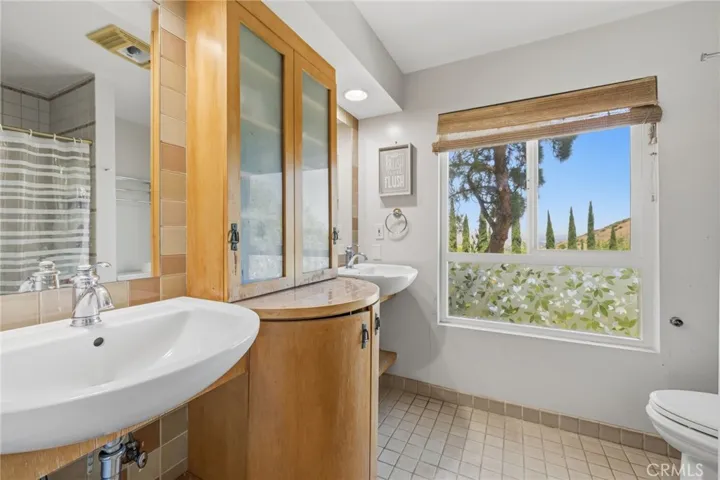 Bathroom #2