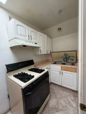 211 S Verdugo, Glendale, California 91205