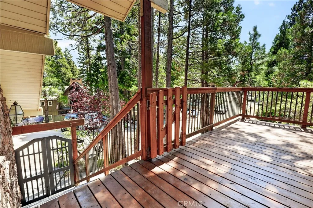 27427 Pinewood, Blue Jay, California 92317 — photo 5