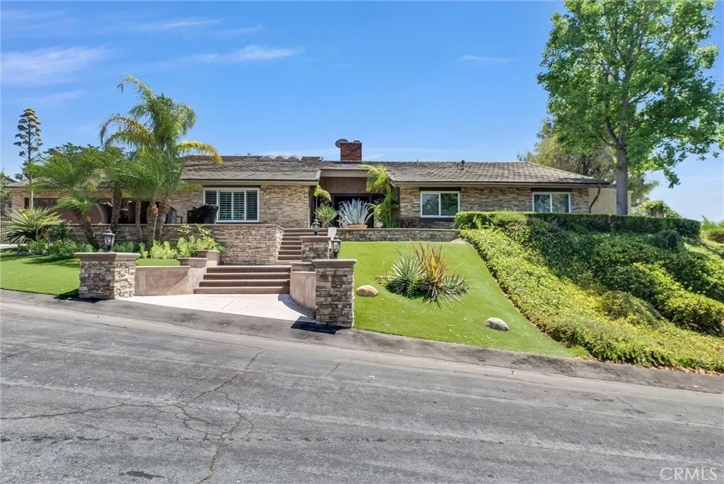 375 S Via Montanera, Anaheim, California 92807 — photo 4