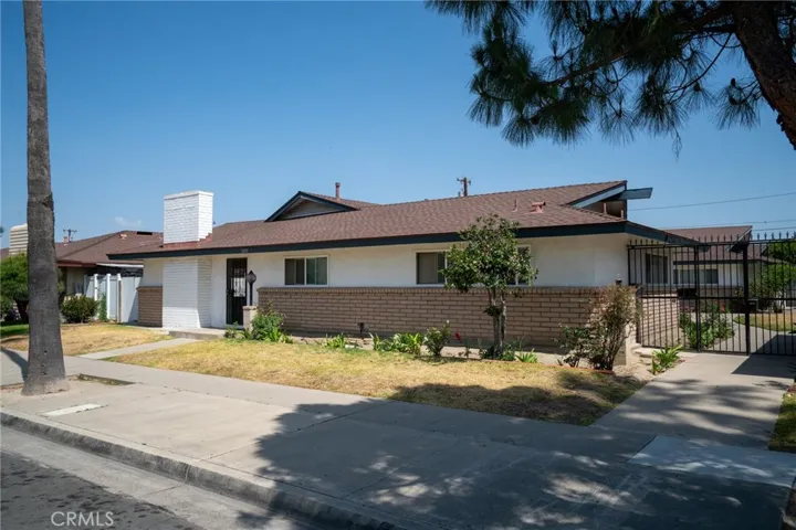 2127 E Almont Avenue, Anaheim, California 92806