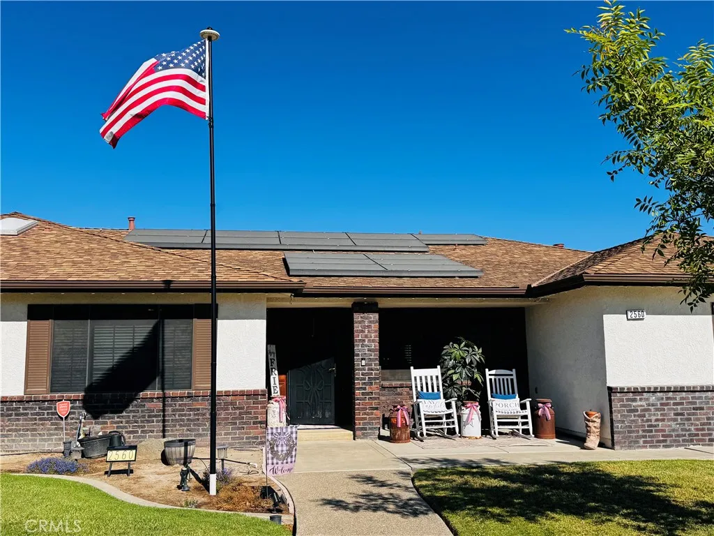 2560 Chestnut, Hanford, California 93230 — photo 5