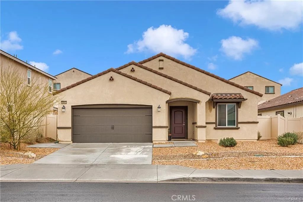 16811 Desert Star St