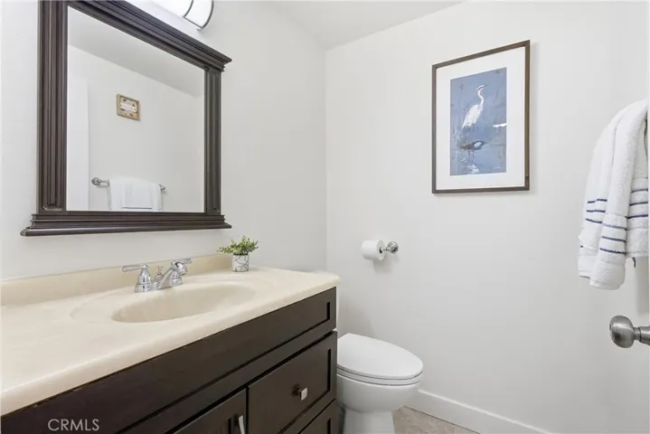 321 W Hermitage, Azusa, California 91702