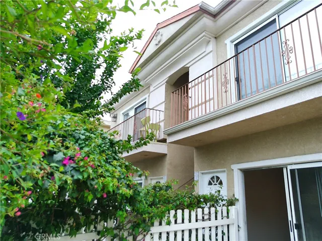 4529 Colfax, Los Angeles, California 91602