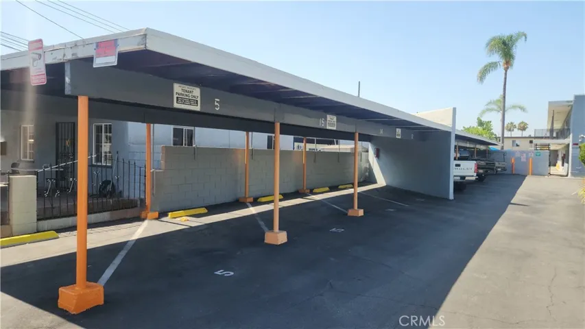 5029 Santa Ana, Cudahy, California 90201