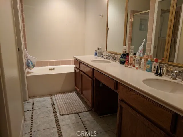 13449 Murphy Hill Drive, Whittier, California 90601