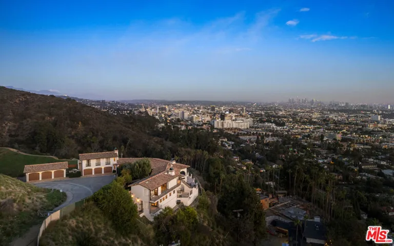 1924 Wattles Drive, Los Angeles, California 90046 — photo 5