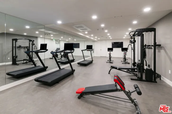 Building gym