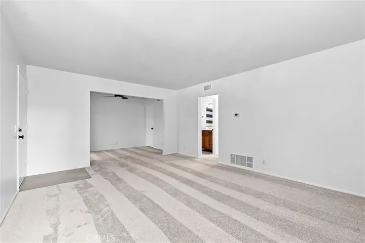 Living/ Dining