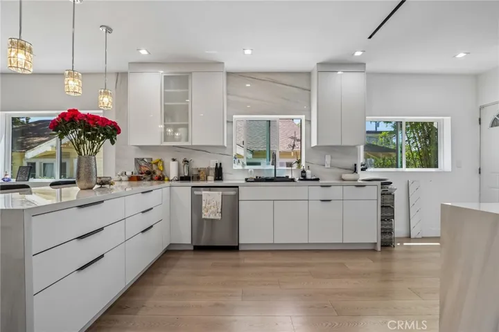 4432 Melbourne Avenue, Los Angeles, California 90027