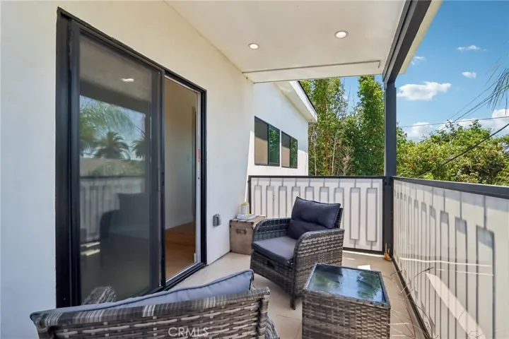 4432 Melbourne Avenue, Los Angeles, California 90027