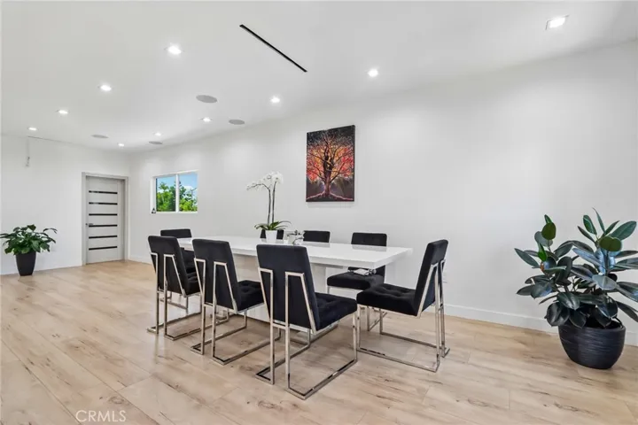 4432 Melbourne Avenue, Los Angeles, California 90027