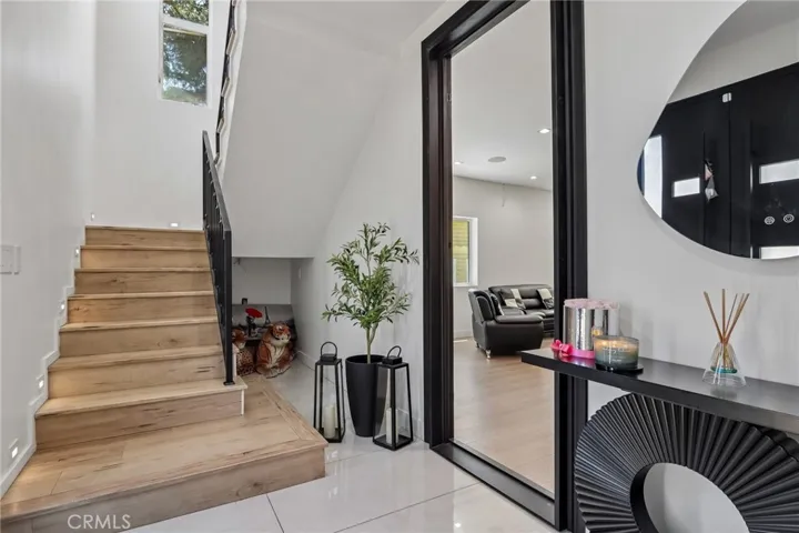 4432 Melbourne Avenue, Los Angeles, California 90027