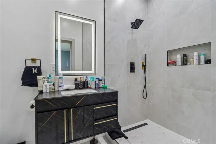 4432 Melbourne Avenue, Los Angeles, California 90027