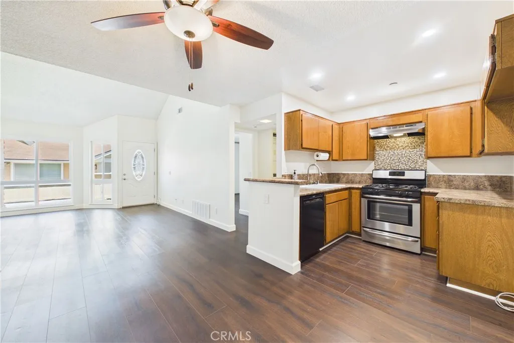 7735 Briarglen D