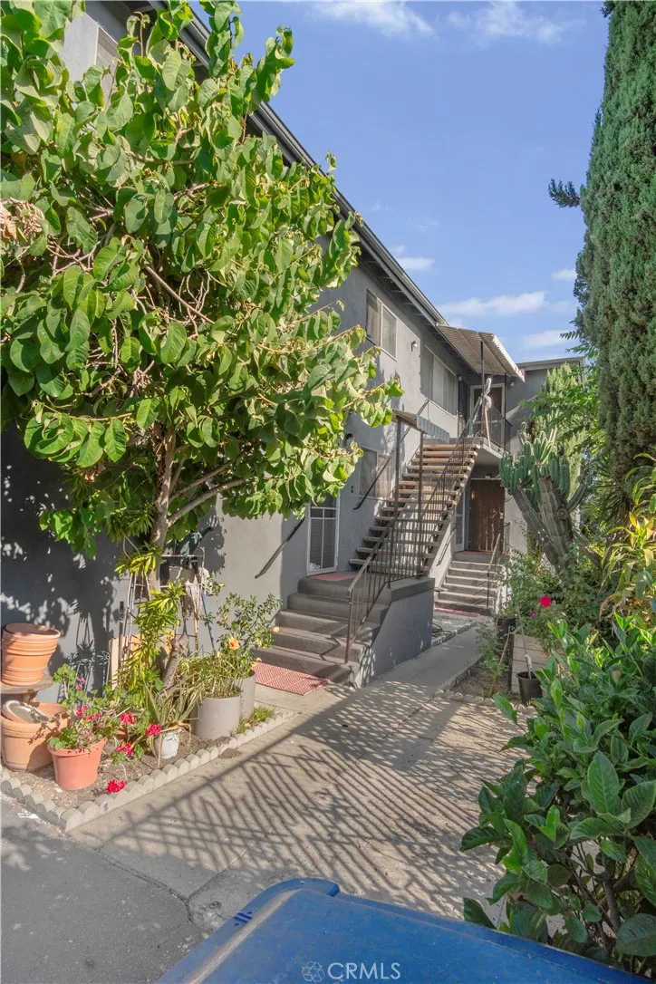 5620 Stratford
