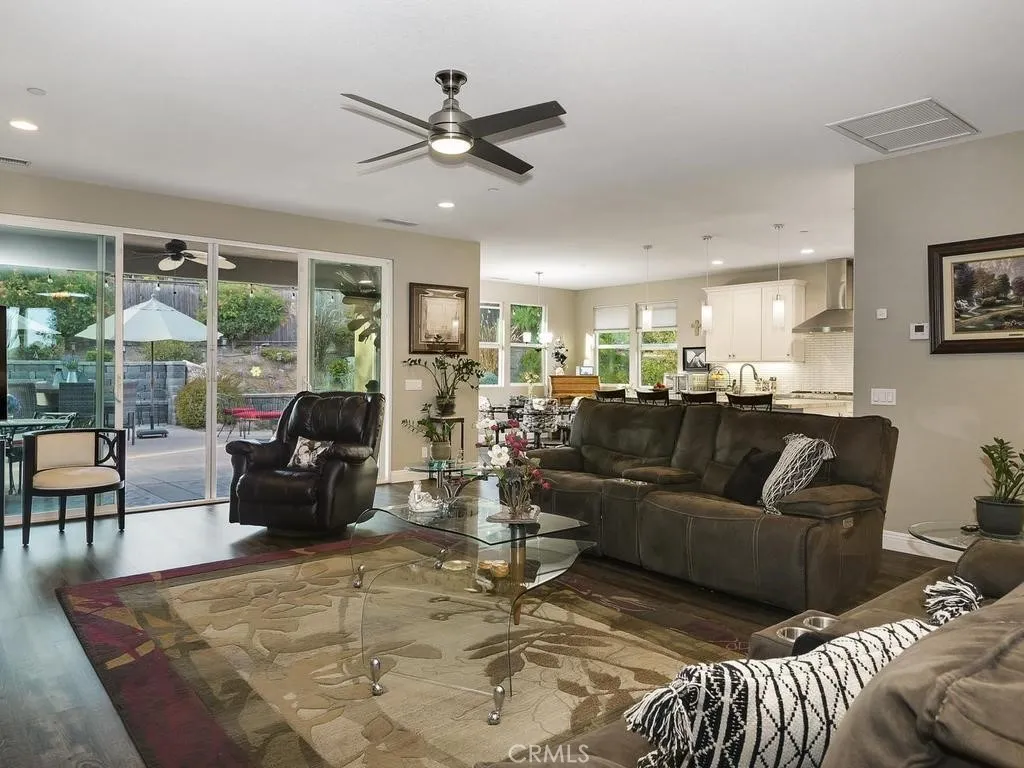 1406 Devin, Fallbrook, California 92028 — photo 5