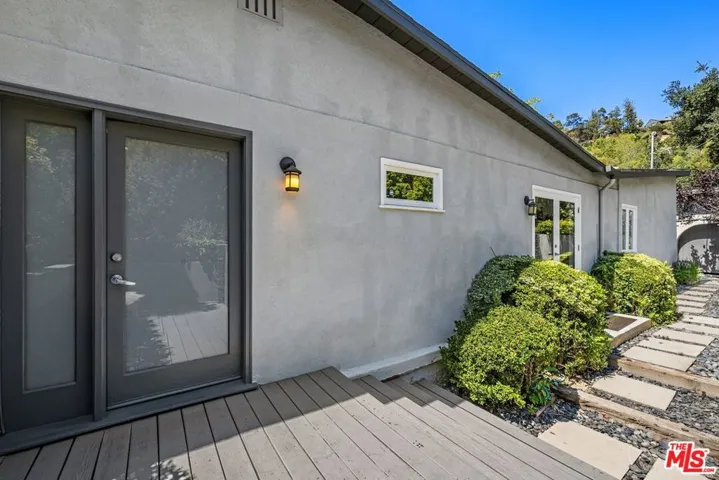 2601 Nichols Canyon Road, Los Angeles, California 90046