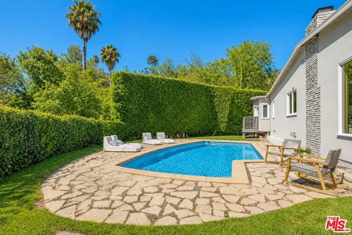 2601 Nichols Canyon Road, Los Angeles, California 90046