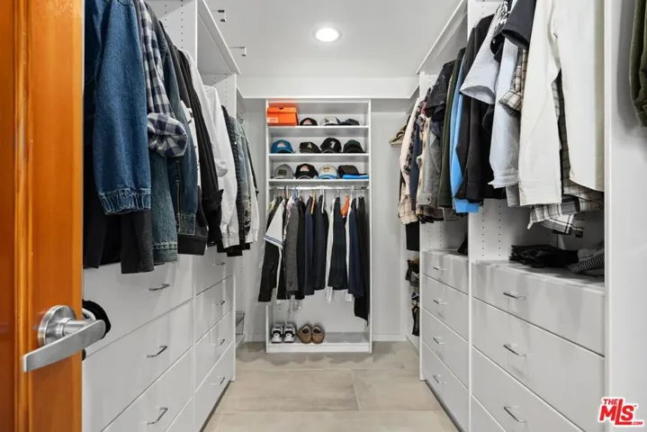 2601 Nichols Canyon Road, Los Angeles, California 90046