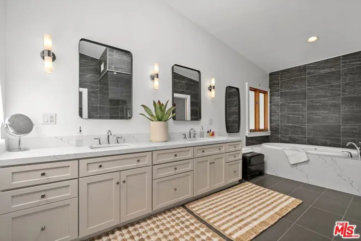 2601 Nichols Canyon Road, Los Angeles, California 90046