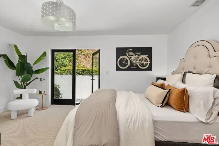 2601 Nichols Canyon Road, Los Angeles, California 90046