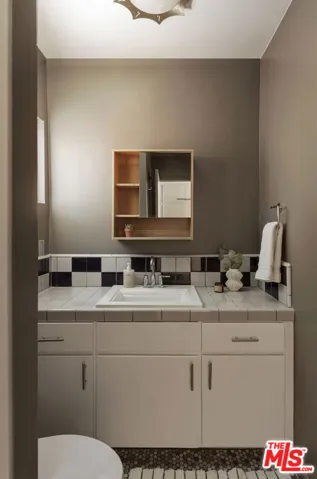 4210 Palmero Drive, Los Angeles, California 90065