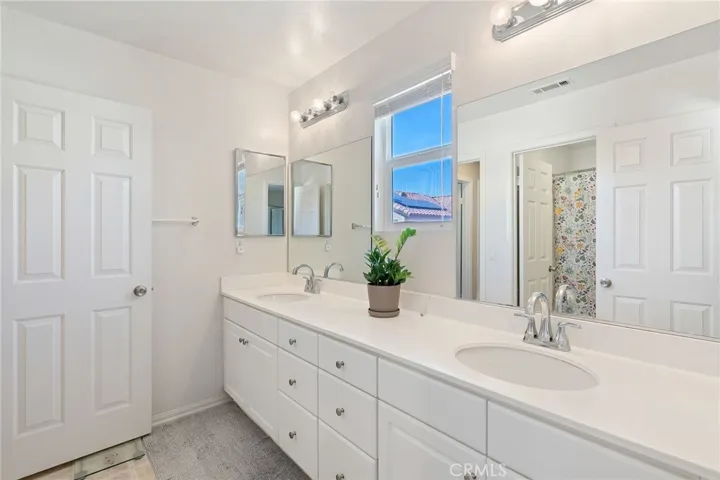 Upstairs Hall Bath w Double Sinks