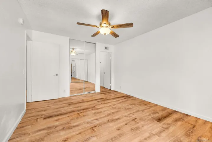 2366 Adirondack Row 6, San Diego, California 92139