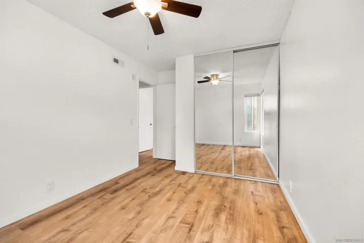 2366 Adirondack Row 6, San Diego, California 92139