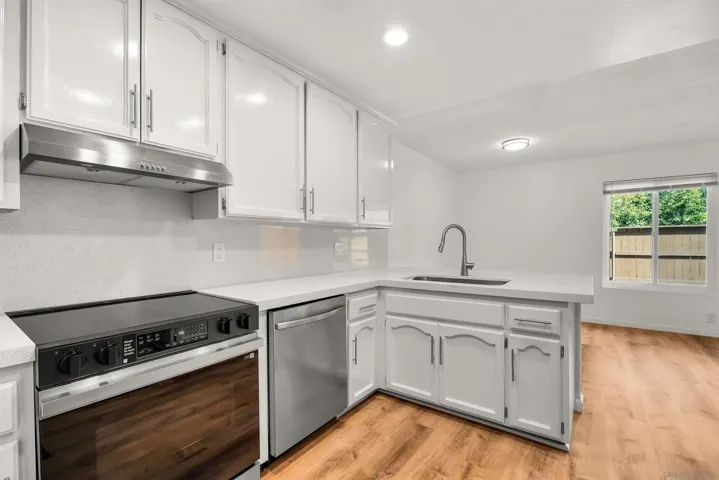 2366 Adirondack Row 6, San Diego, California 92139
