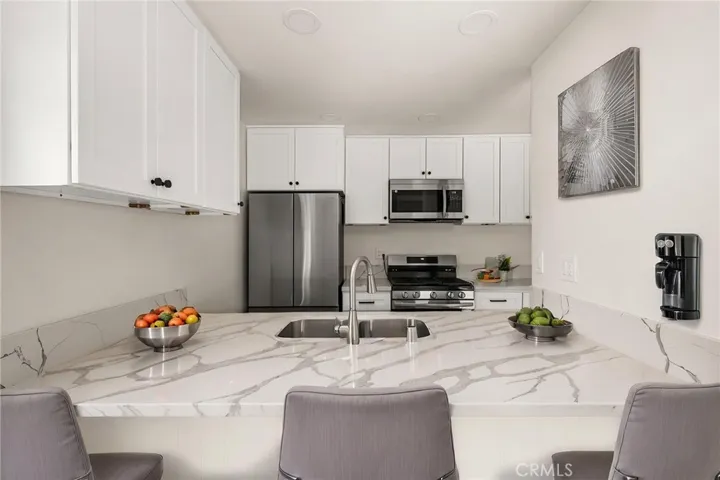 780 N Shattuck Pl, Orange, California 92867