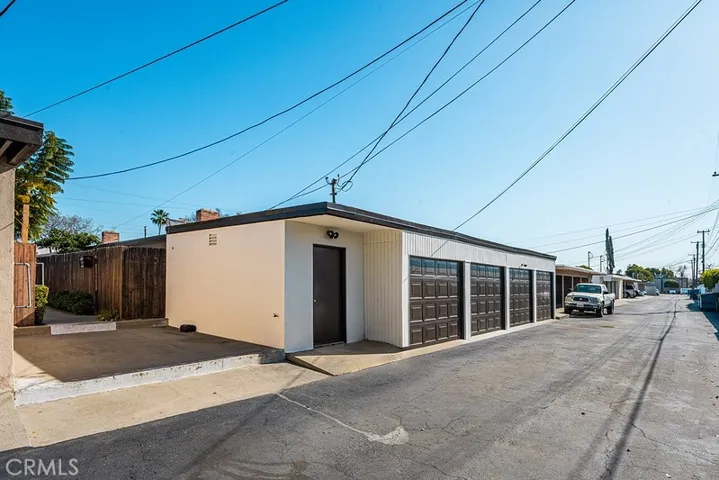 780 N Shattuck Pl, Orange, California 92867