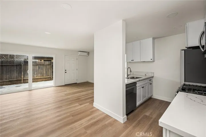 780 N Shattuck Pl, Orange, California 92867