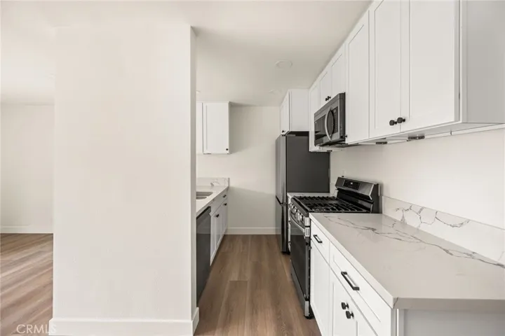 780 N Shattuck Pl, Orange, California 92867