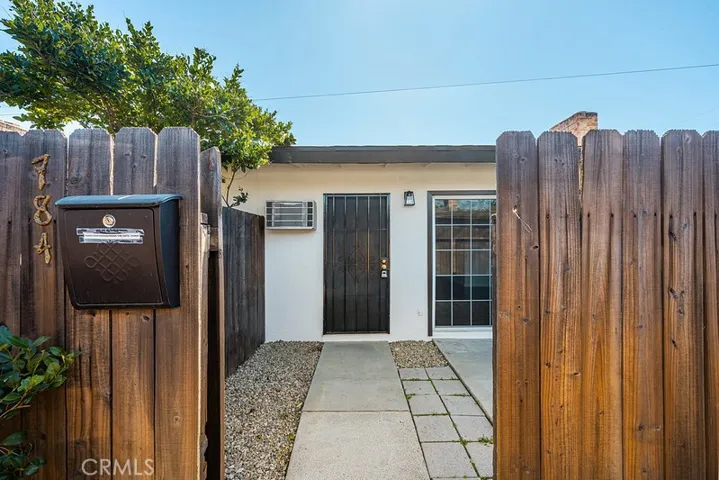780 N Shattuck Pl, Orange, California 92867