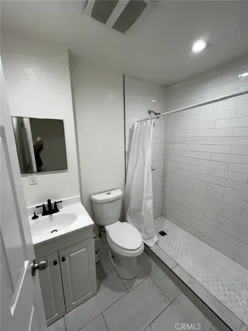 4516 S Normandie 1/2, Los Angeles, California 90037