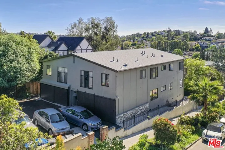 2986 Waverly Drive 4, Los Angeles, California 90039