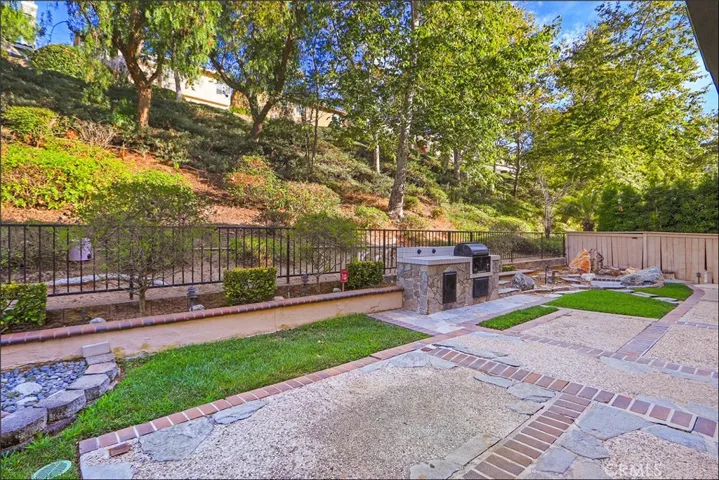 40 Prairie Falcon, Aliso Viejo, California 92656