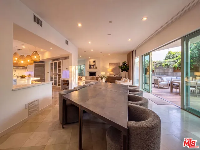 358 11th Street, Santa Monica, California 90402