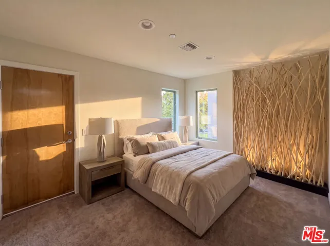 358 11th Street, Santa Monica, California 90402