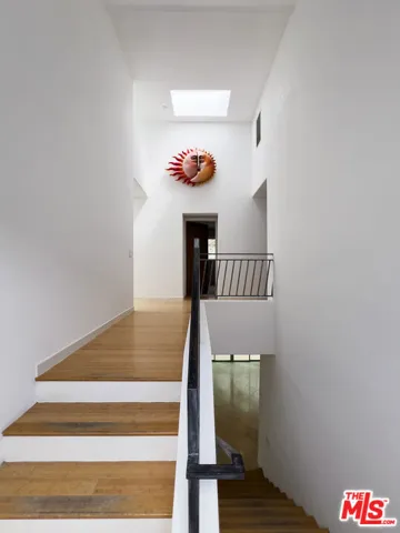 358 11th Street, Santa Monica, California 90402