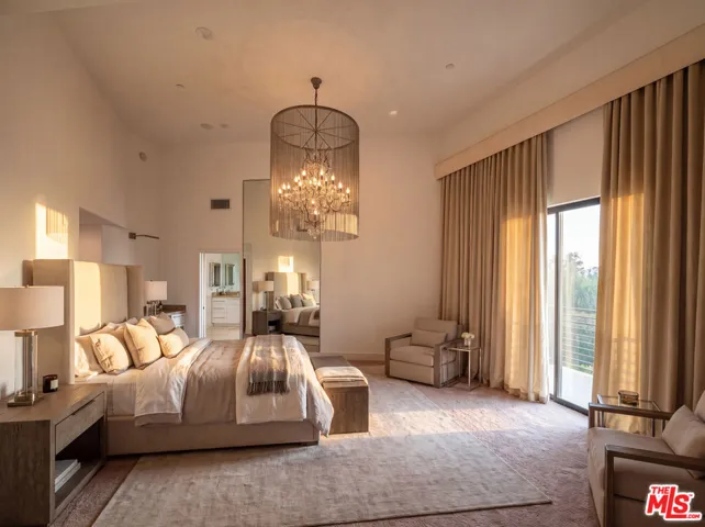 358 11th Street, Santa Monica, California 90402