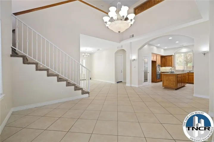 17998 Vista Point, Victorville, California 92395